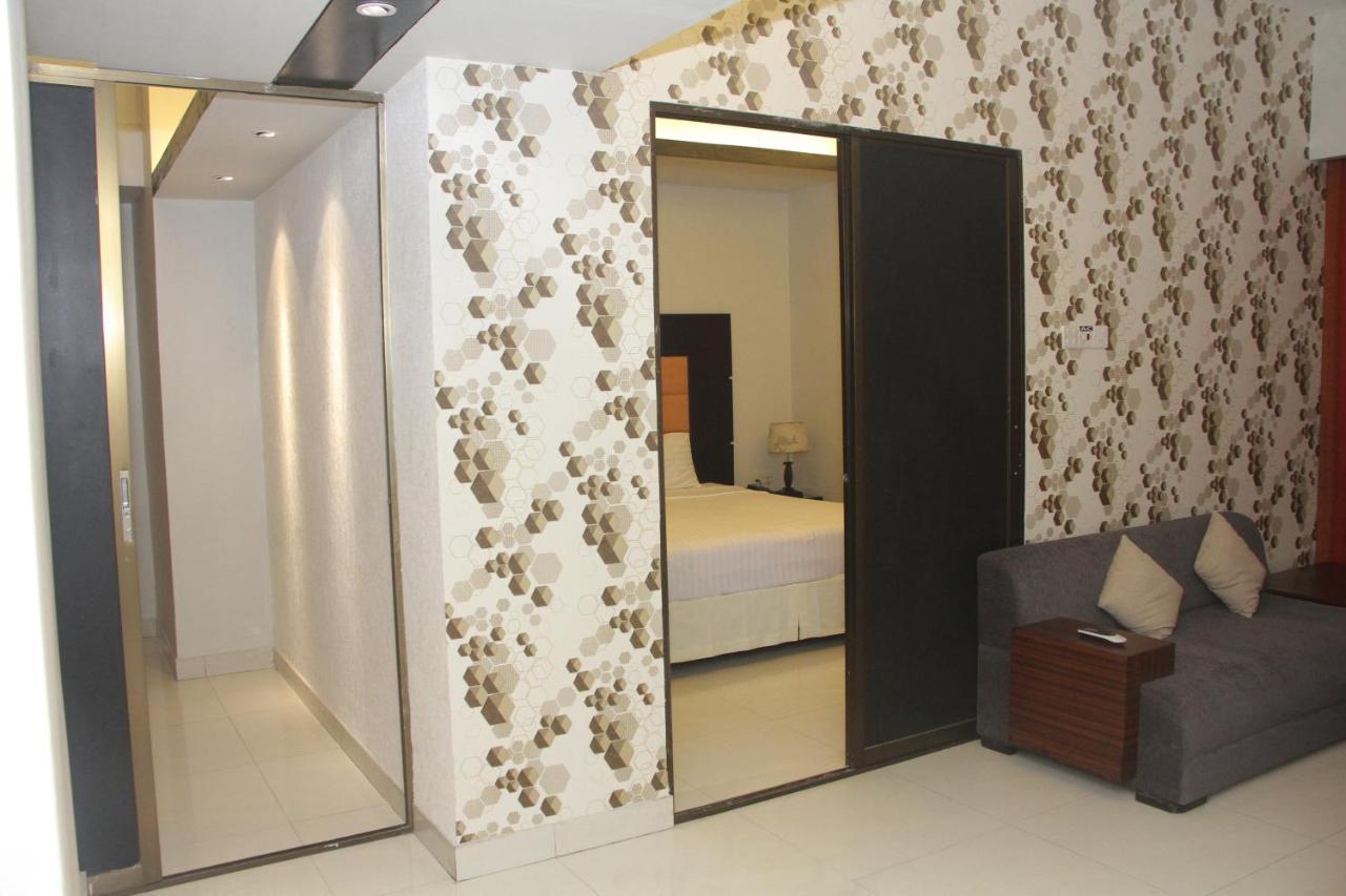 Orchid Business Hotel Читагонг Екстериор снимка
