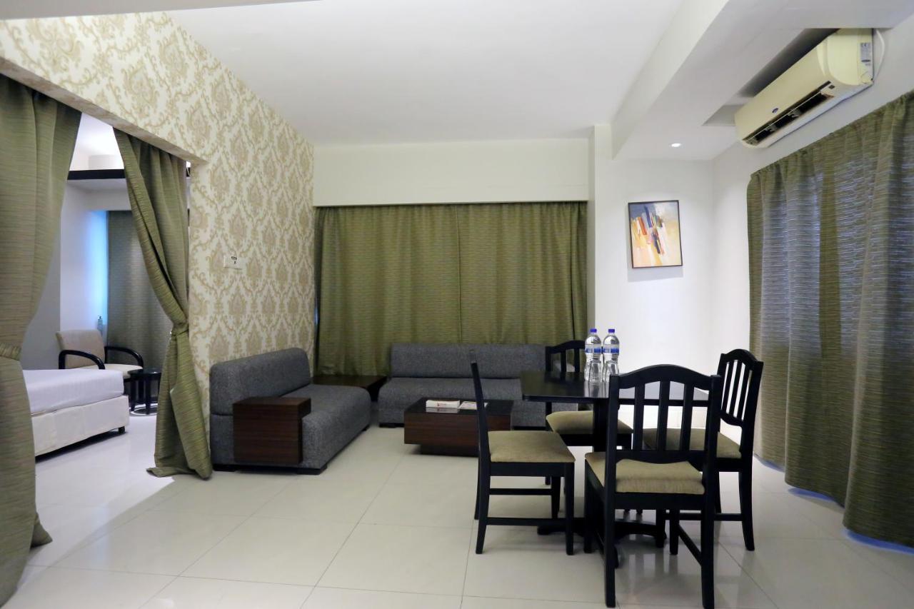 Orchid Business Hotel Читагонг Екстериор снимка
