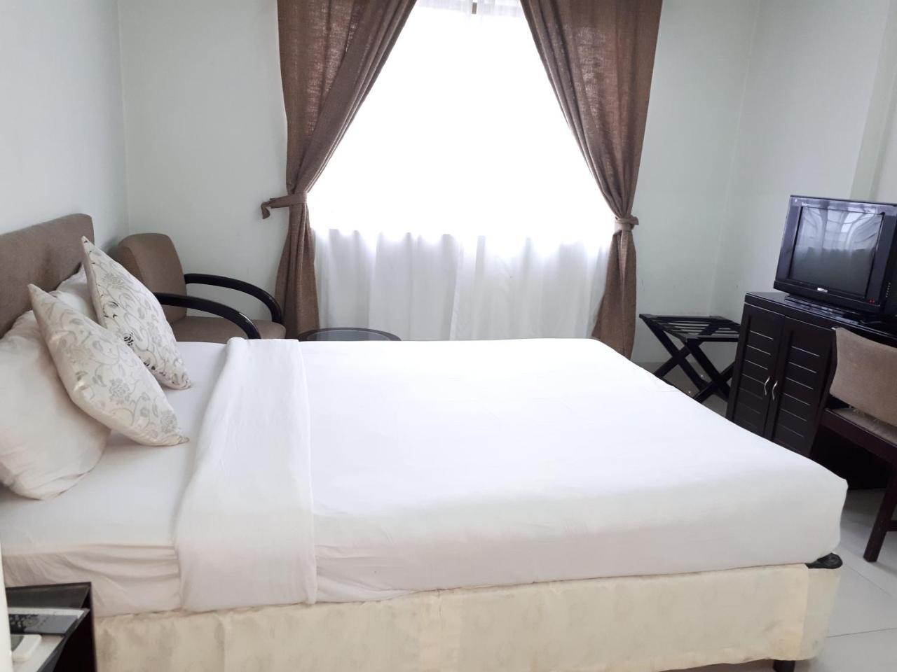 Orchid Business Hotel Читагонг Екстериор снимка